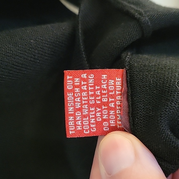 ⭐️Cyrus Black Sweater - Picture 6 of 6